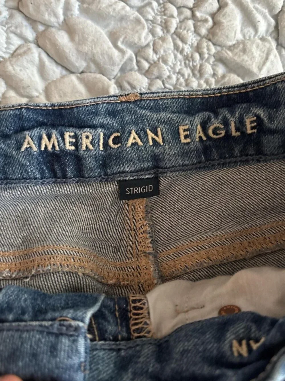 American Eagle Outfitters Women's Blue and Navy Jeans